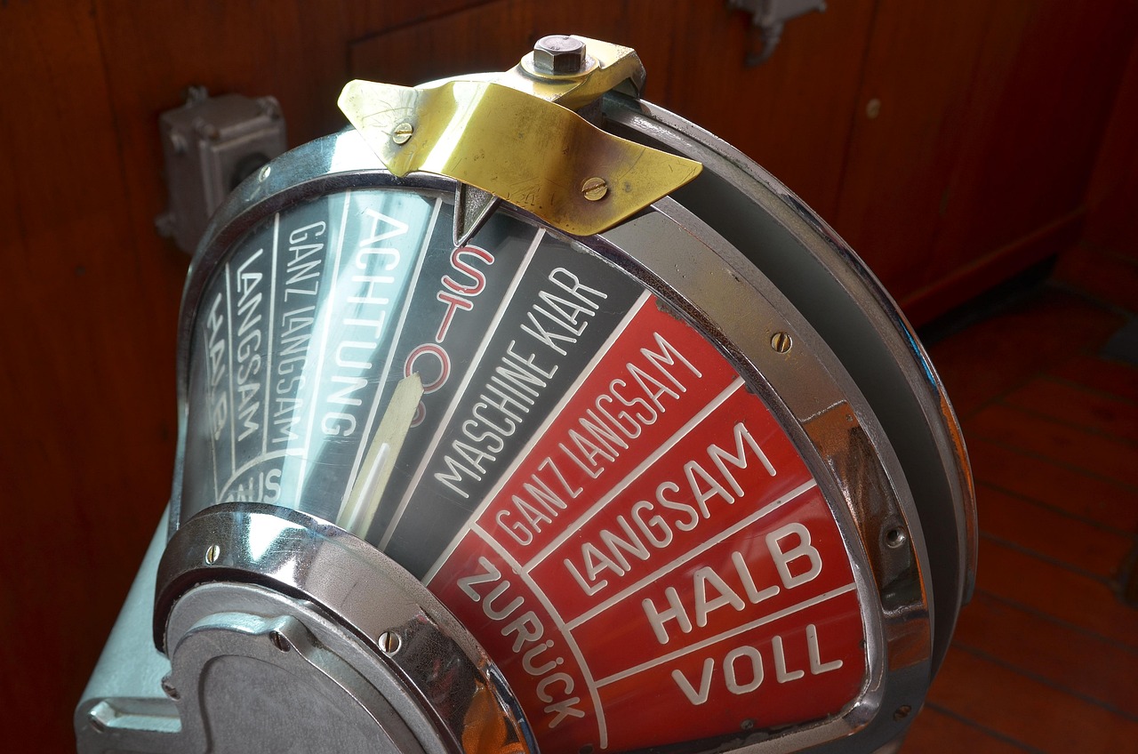 超击突破辅助- 陕西域名购买代理平台是什么