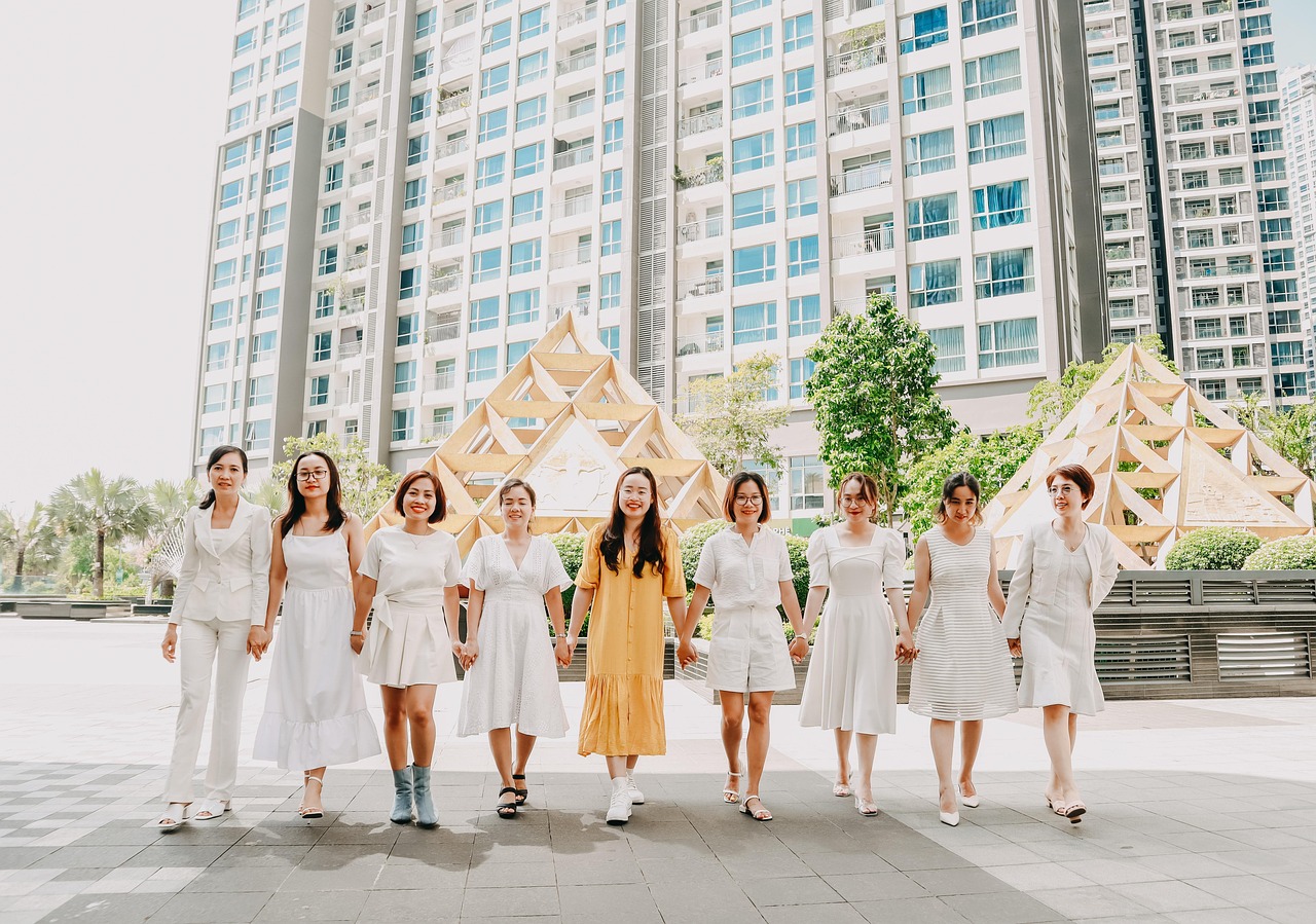 TRAHA全球版：联通借款app详情下载教程