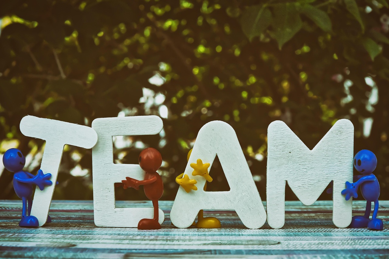 解神者辅助- 雨露app百事通详情下载教程